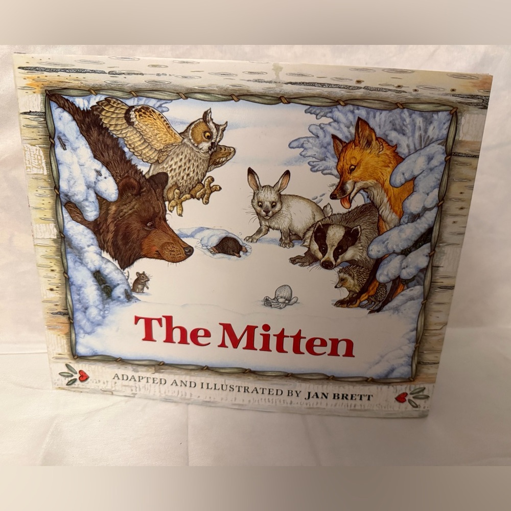 The Mitten by - Illustrated Children's Book